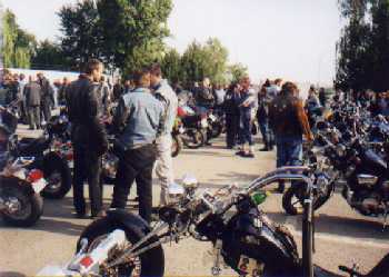 Parkovi�t� u krematoria.